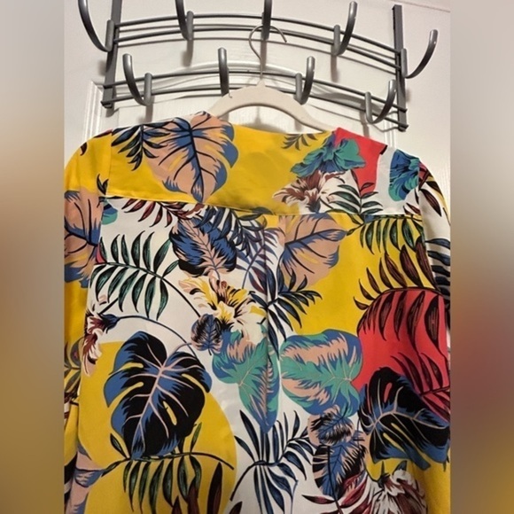 Valerie Stevens Tropical Stripe Boho Top With bell sleeves Women’s S preppy EUC - Picture 4 of 13